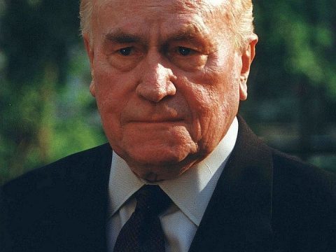 E. G. Marshall