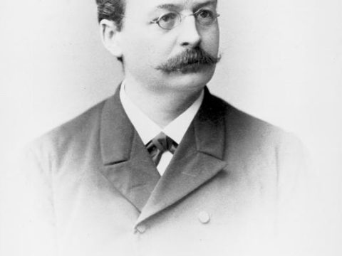 Hugo Riemann
