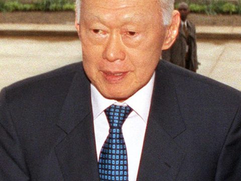 Kuan Yew Lee
